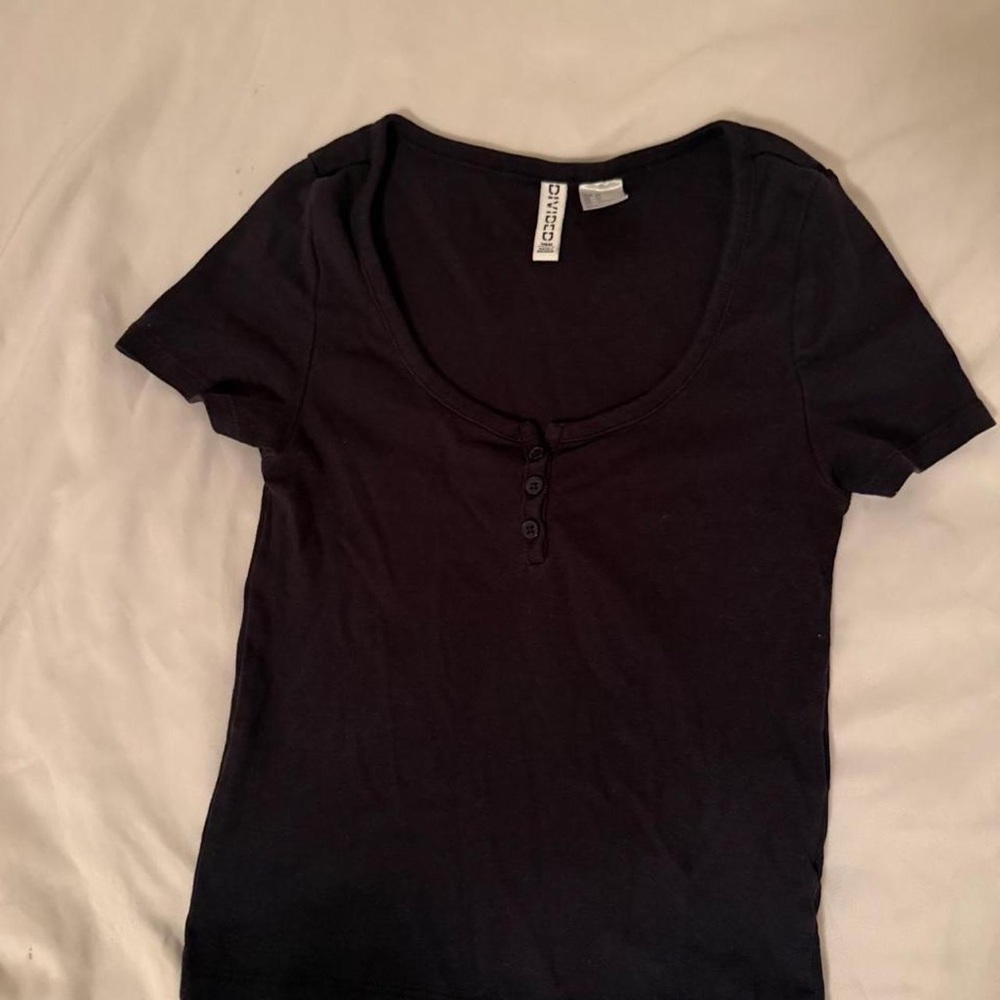 H&M Black Short-Sleeve Scoop Neck Henley Tee
